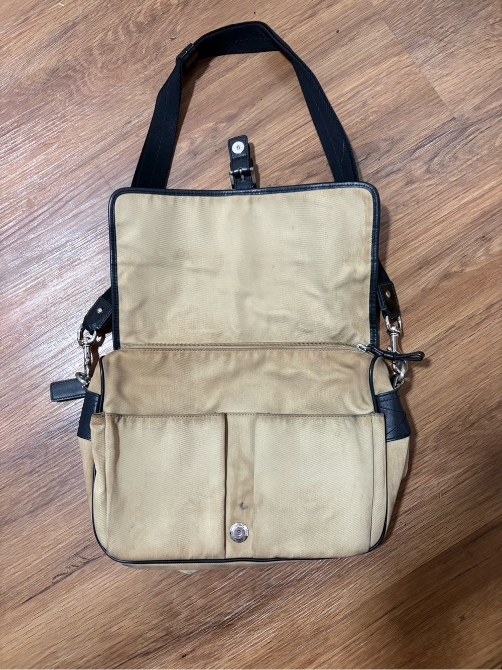 Vintage Coach 7435 Khaki Nylon Messenger Crossbody Bag Black Leather Trim Y2K - Picture 3 of 5